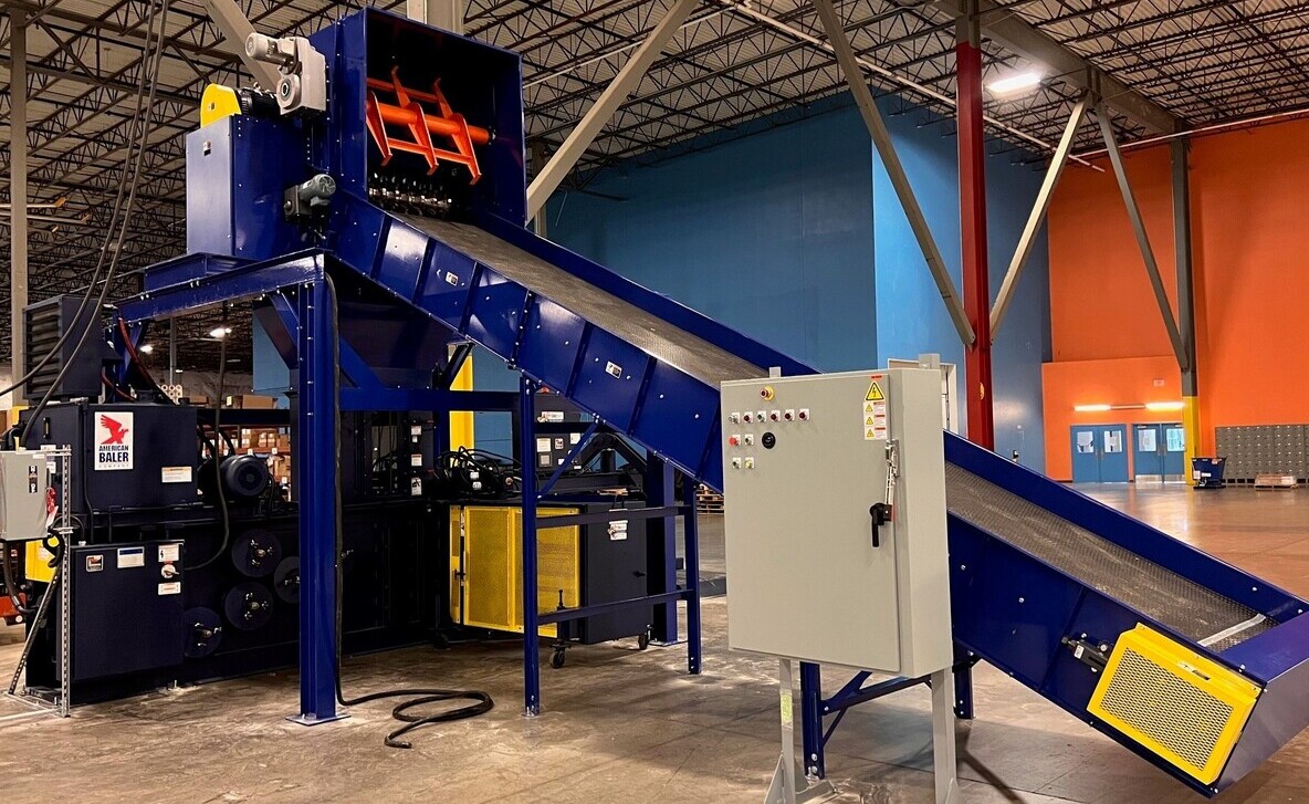 Tri-Shaft Cardboard Shredder Over Baler