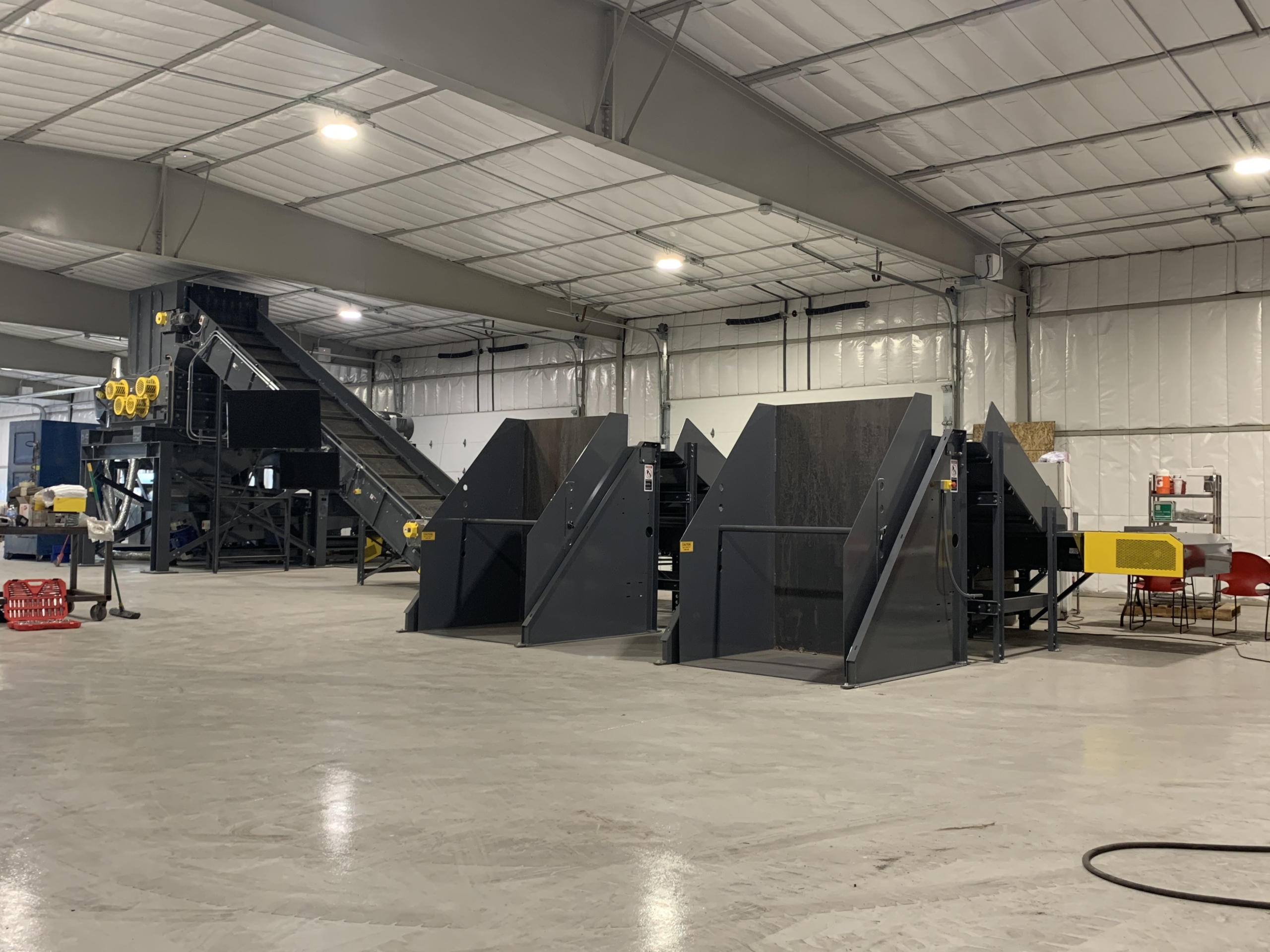 Quad Shaft Shredder Box Dumpers