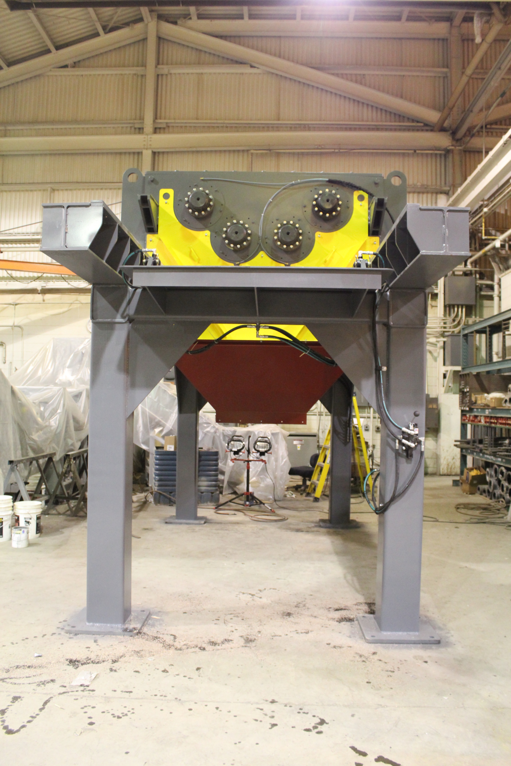 Quad Shaft Shredders 250 Horsepower