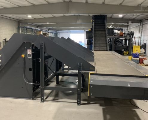 Quad Shaft Shredder Feed Conveyor