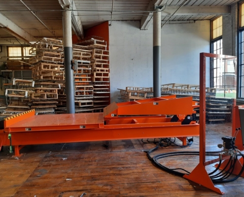 Mattress Box-Spring Shear Table